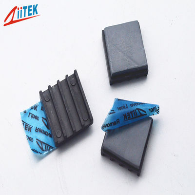 Dielectrische constante 4,6 MHz Warmte-isolatie Silicone Pad 1,0 mm Vormbaarheid Complexe onderdelen